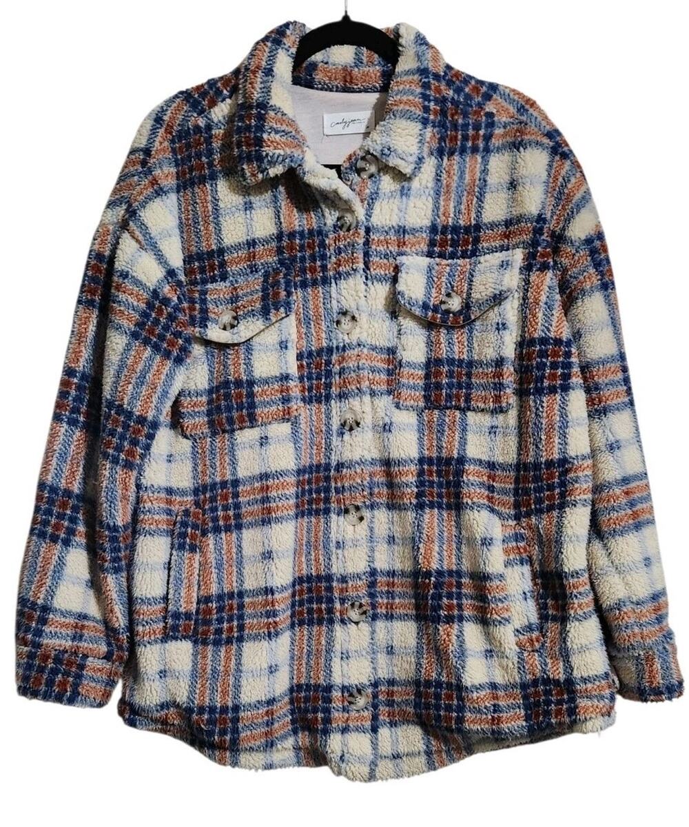 Carly Jean Los Angeles Sherpa Teddy Plaid Shacket Women’s Medium Pockets Button